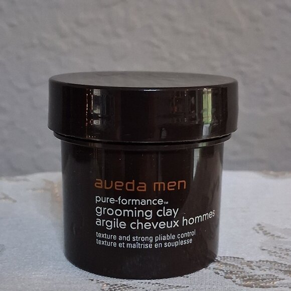 Aveda Men's Bundle Pure-formance Exfoliating Shampoo, Pomade, & Grooming Kit - Picture 15 of 15